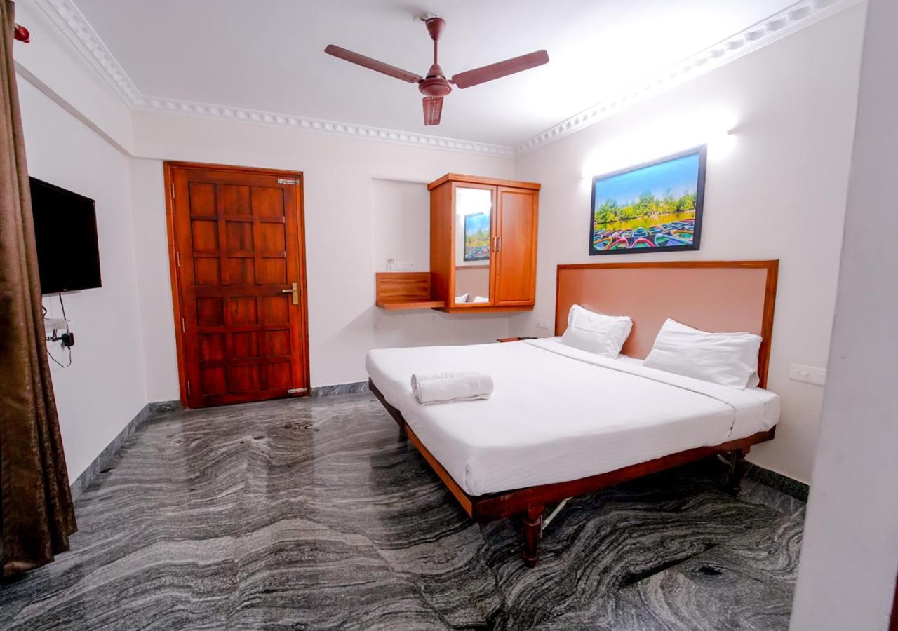 Luxe Vue - Premium Hotel Thiruvananthapuram Eksteriør billede